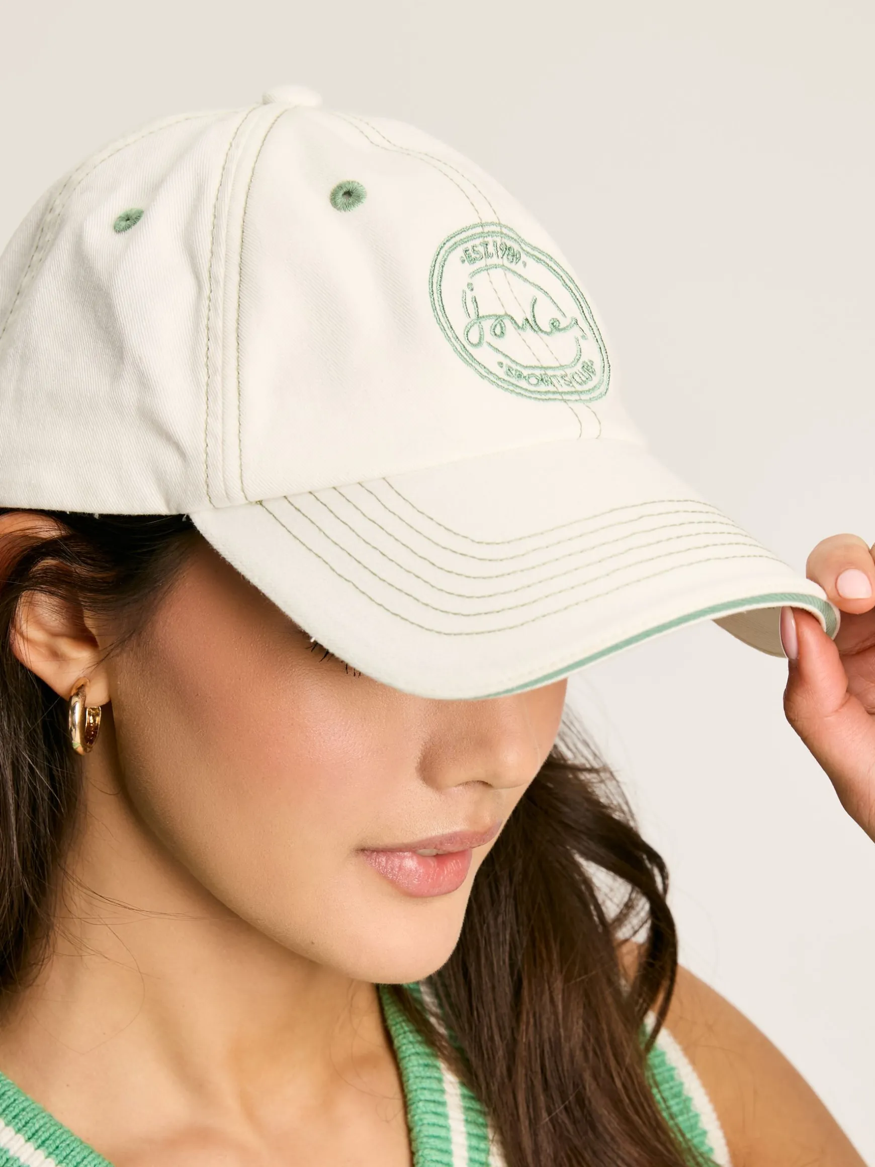 Daley Cream Cap