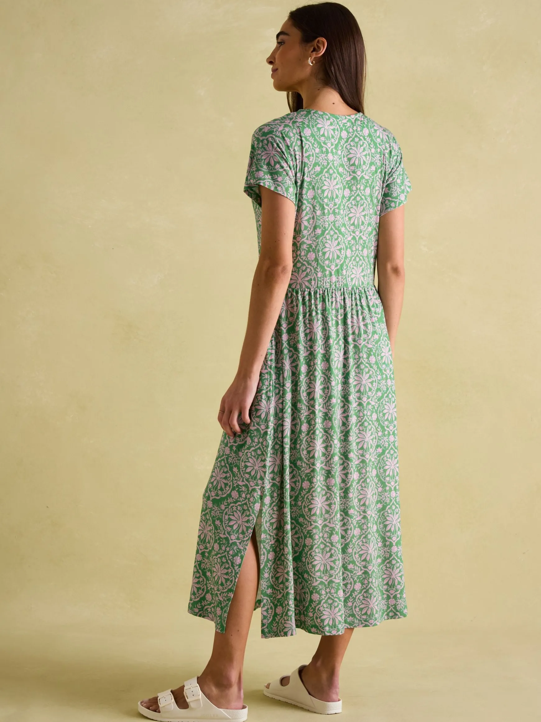 Nia Green Jersey V-Neck Beach Dress
